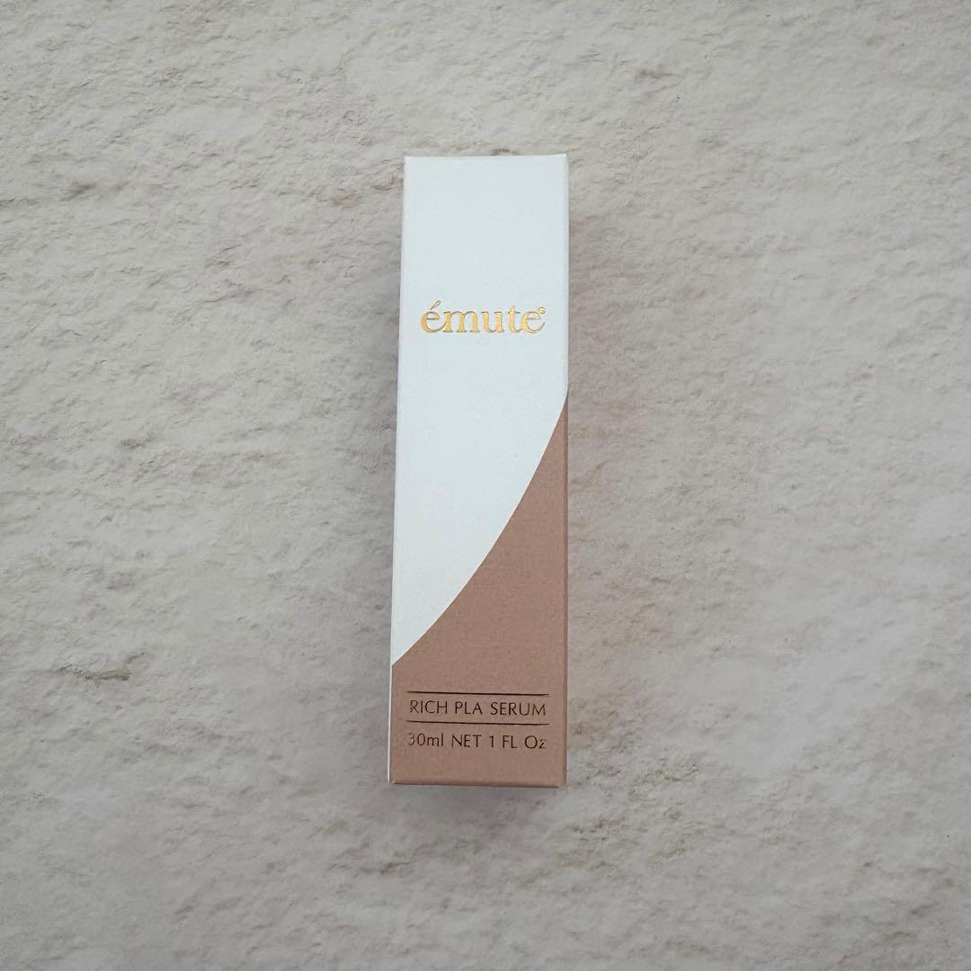 【新品未使用品】エミューテ　美容液30ml 2本セット