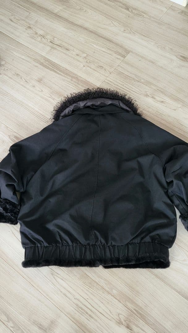 ★美品★襟ファー付ブルゾン
