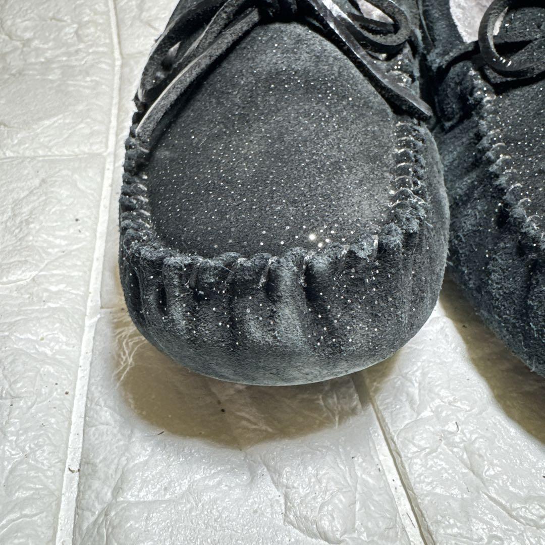 美品★UGG ブラック スエード モカシン ラメ 24cm リボン