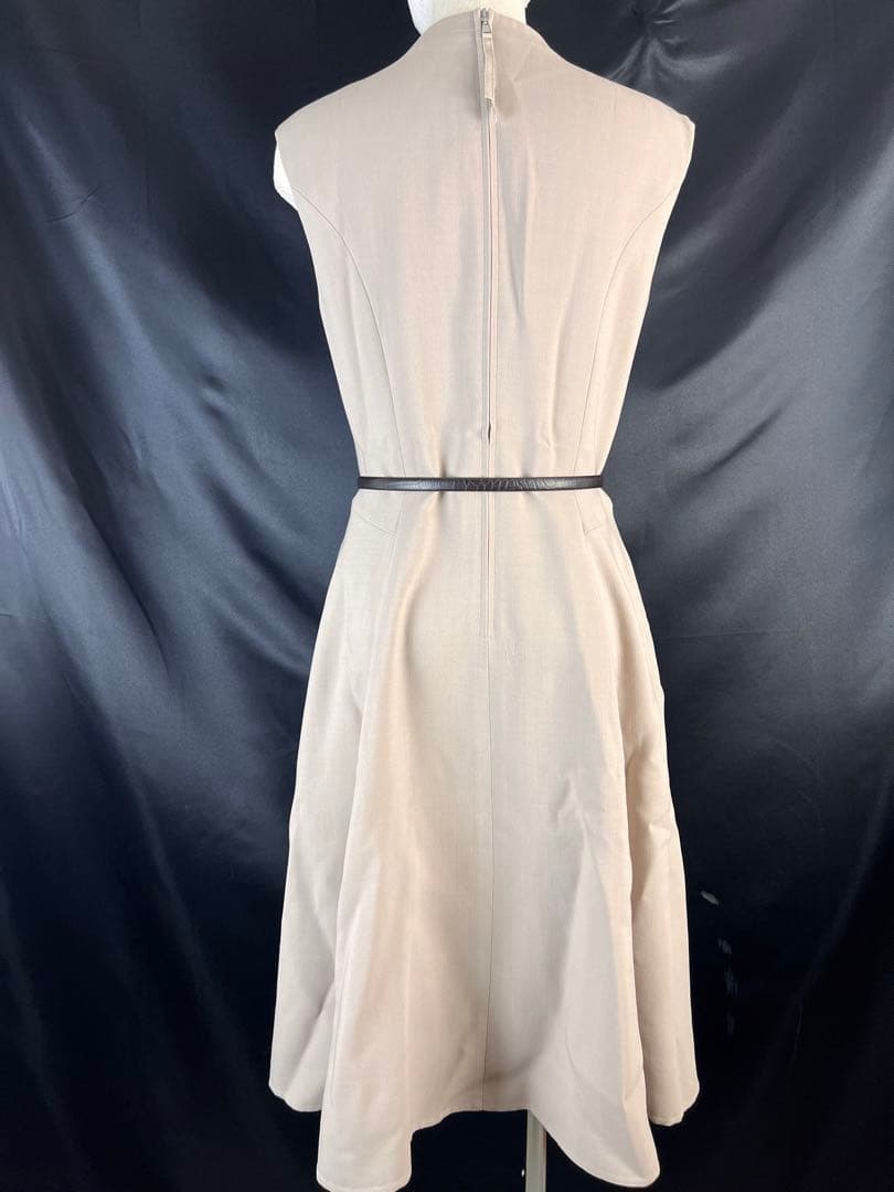 『未使用品』FOXEY フォクシー　ノースリーブ　ワンピース　レザーベルト付き