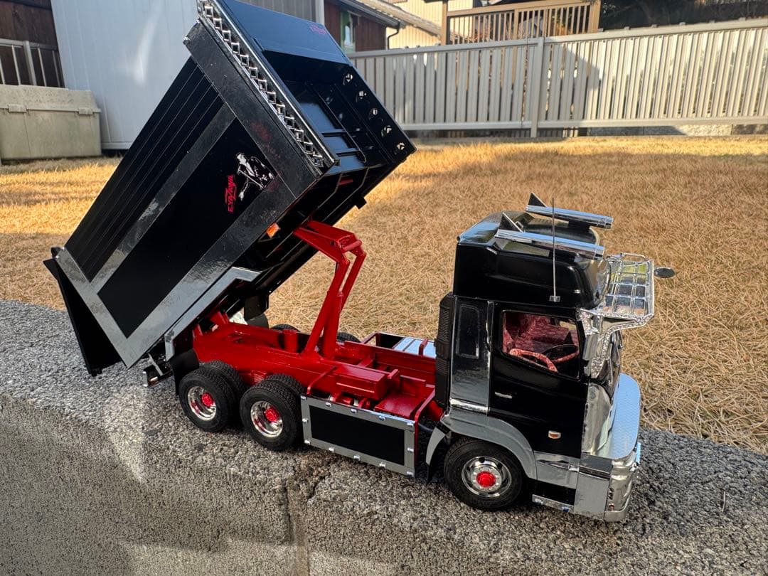 信*郎様 値下げ　アオシマ 1/32 深箱ダンプ改17プロフィア　YAZAWA仕