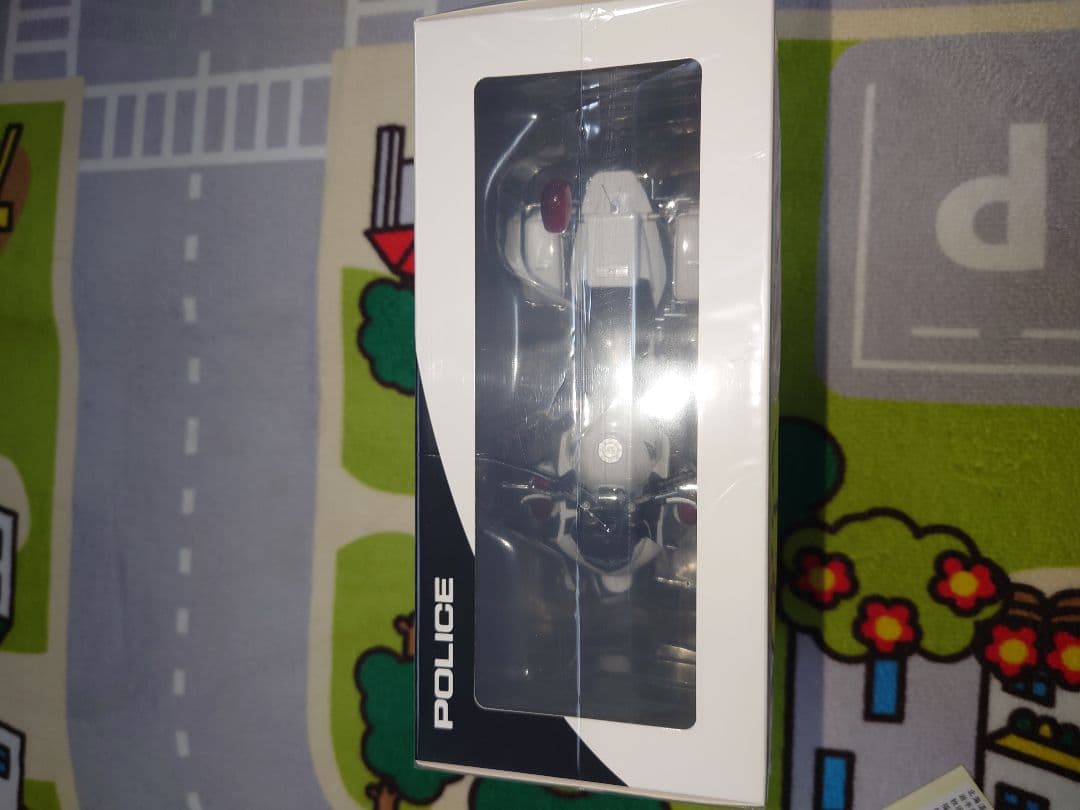 限定3000台 HONDA CB1300P 新型 1/12スケール　警察白バイ