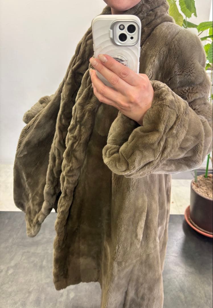 期間限定割引中‼️大幅お値下げしました‼️FENDI 希少khaki色ハーフコート