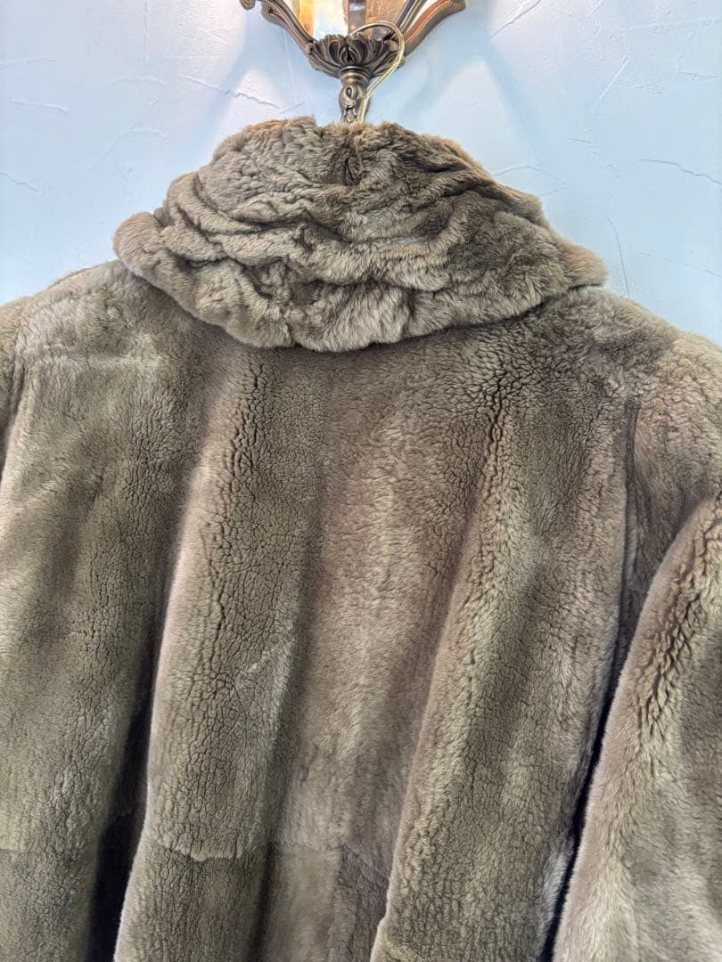 期間限定割引中‼️大幅お値下げしました‼️FENDI 希少khaki色ハーフコート