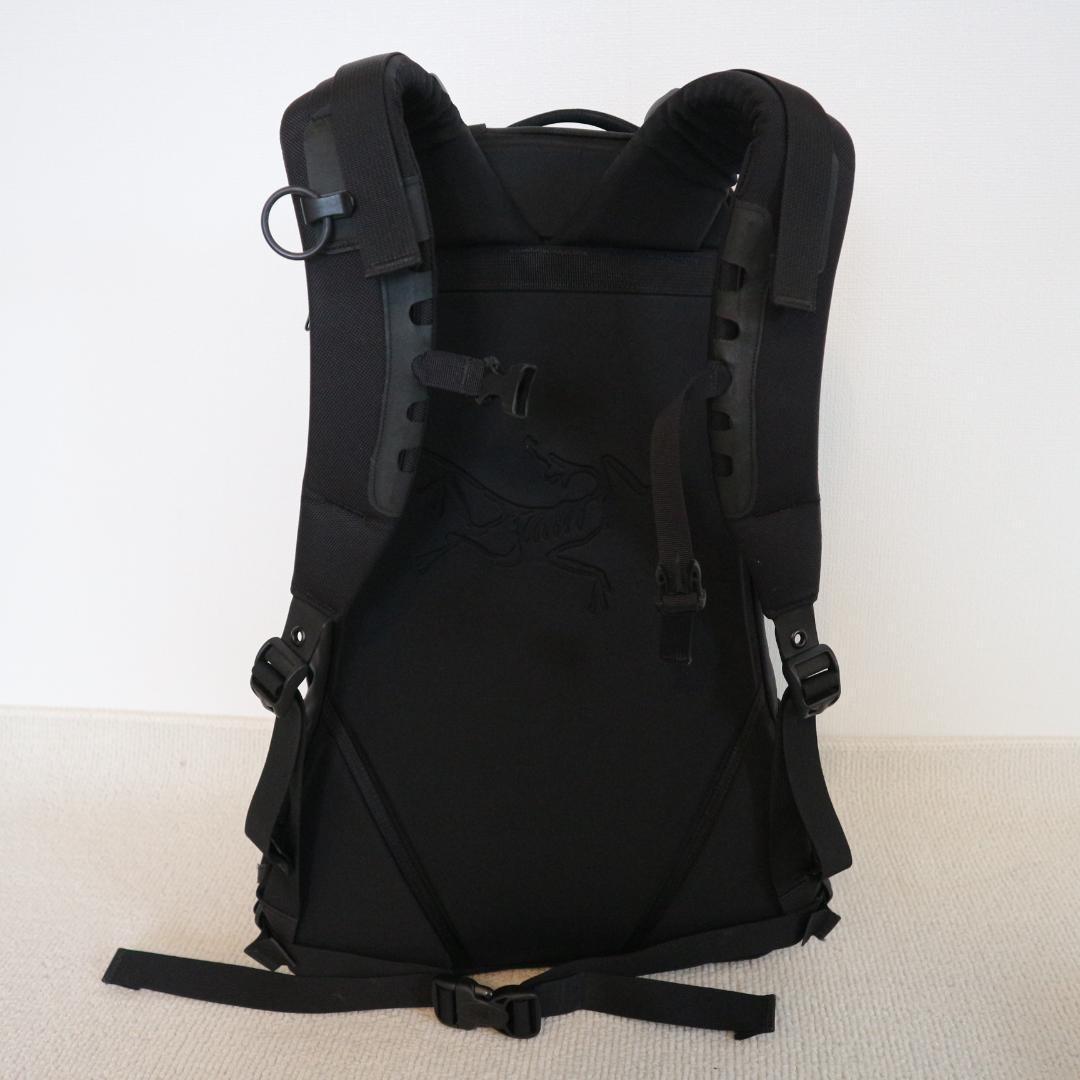 ✨美品✨通勤・通学に最適 ARC'TERYX ARRO22 リュック ブラック