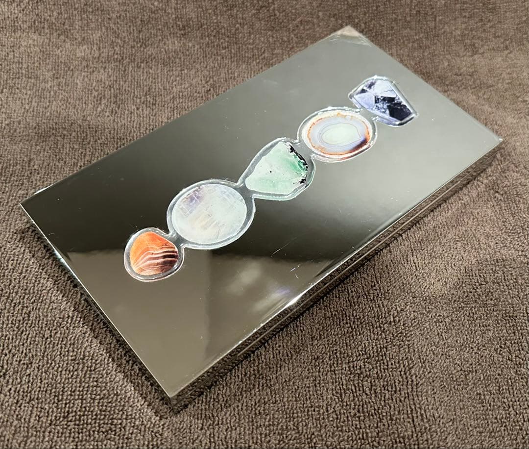 BYREDO ミネラルスケープ アイシャドウパレット