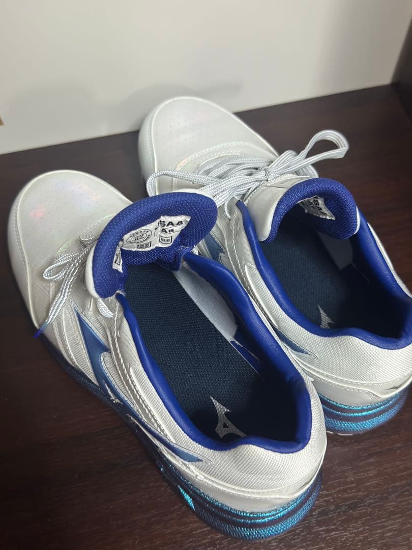 Mizuno テニスシューズ シルバー/ネイビー
