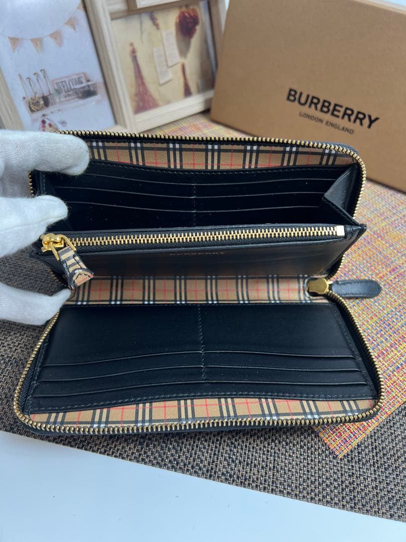 ✨極美品✨BURBERRY バーバリー ノバチェック　長財布　ラウンドファスナー