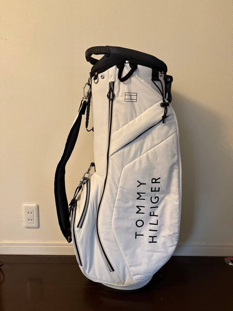   ホワイト キャディバッグ　スタンドタイプ　軽量