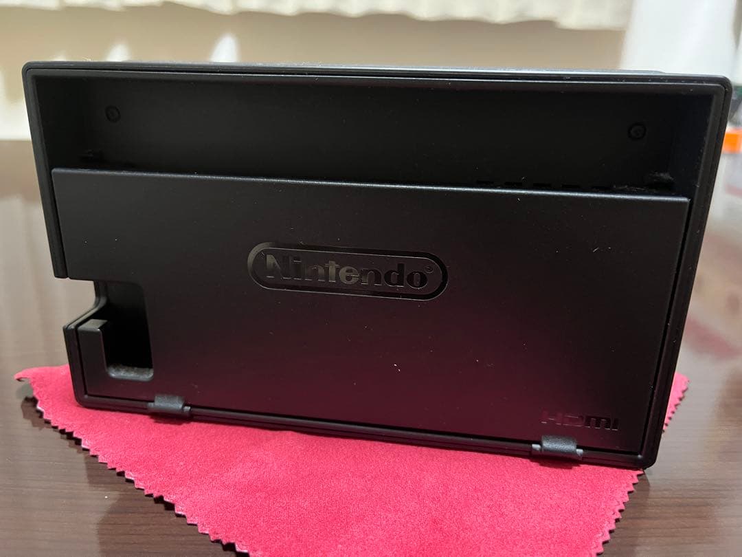 【初代】Nintendo Switch 本体 ジョイコン2組 キャリングケース