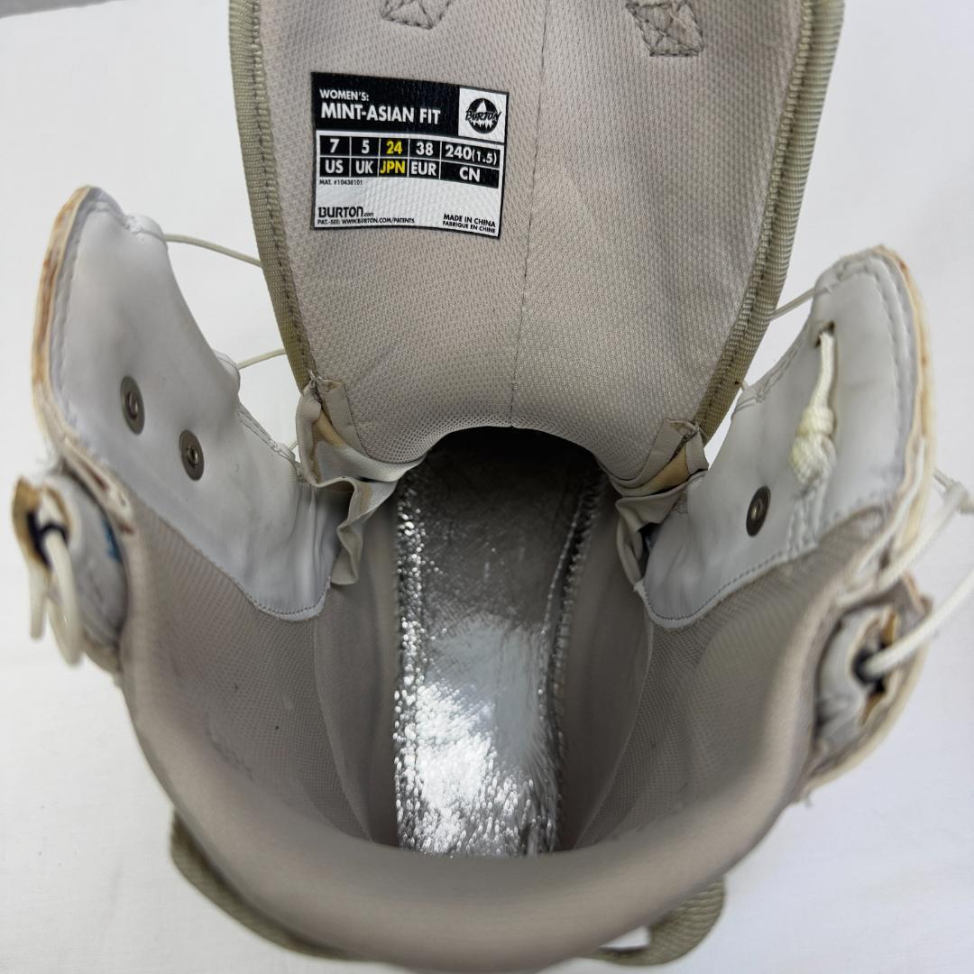 【22-80-10】スノーボードブーツ Burton バートン 24cm