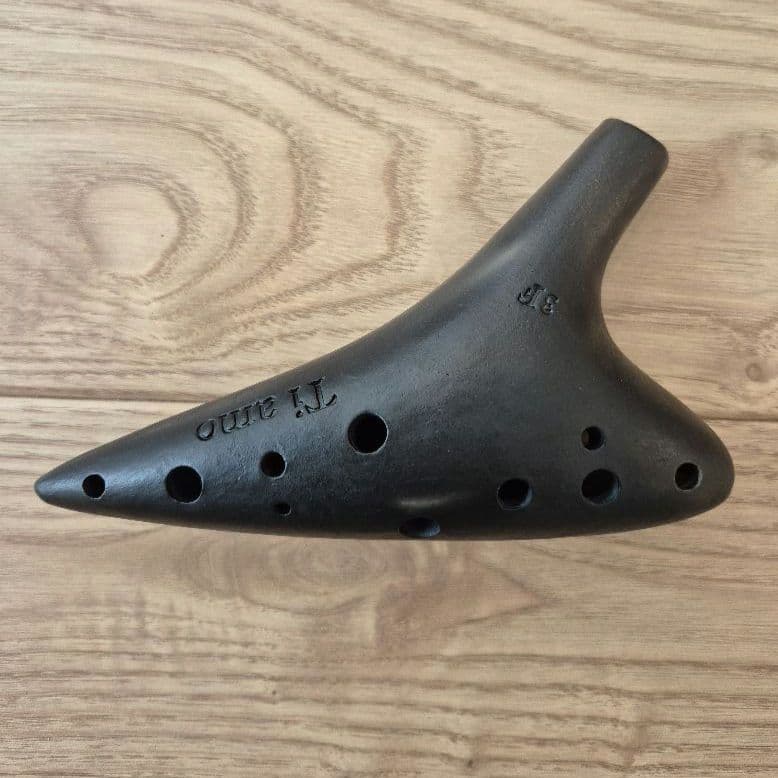 オカリナ ティアーモ黒陶 合奏モデル ソプラノF 3F　ケース付き