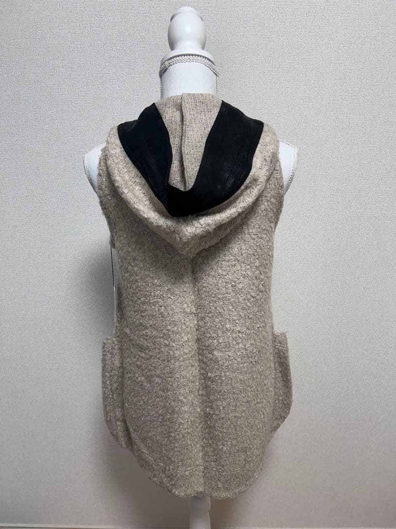 新品未使用　PRIDE プライド　 ノースリーブ　フェイクレザーパーカー