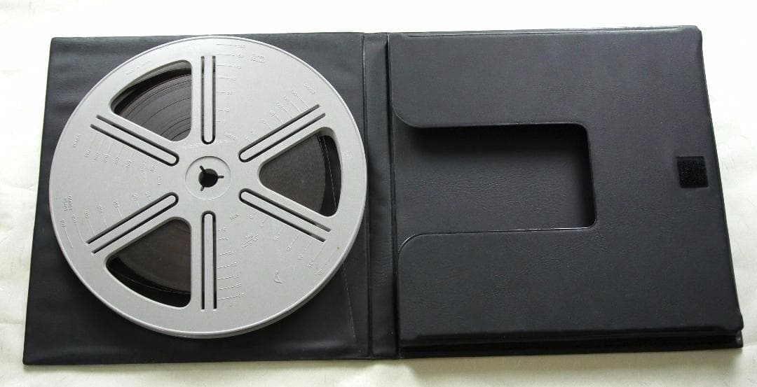 「アンダルシアの犬」8mmフィルム版（英語字幕）