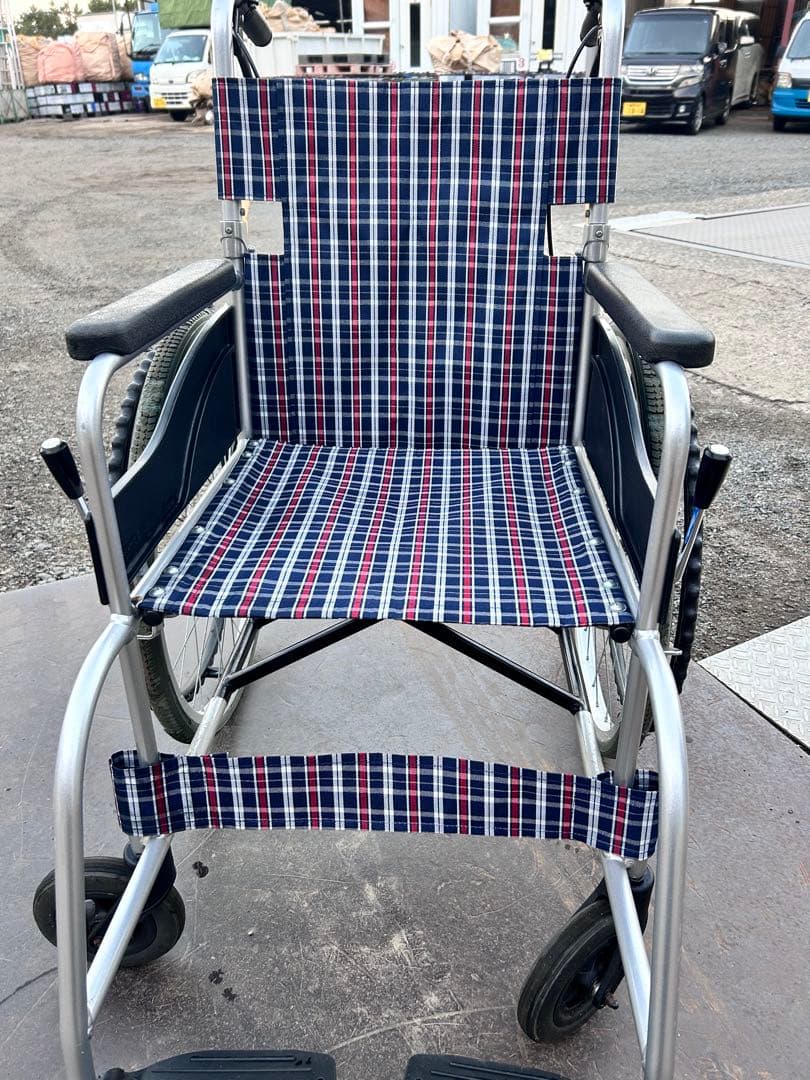 日進医療器 NISSIN NEO-1 自走式車椅子 ノーパンク 取扱説明書付