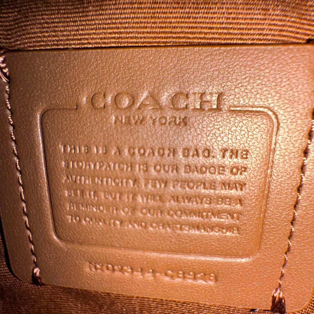 美品 コーチ ショルダーバッグ ボディバッグ クロスボディ 斜め掛け メンズ