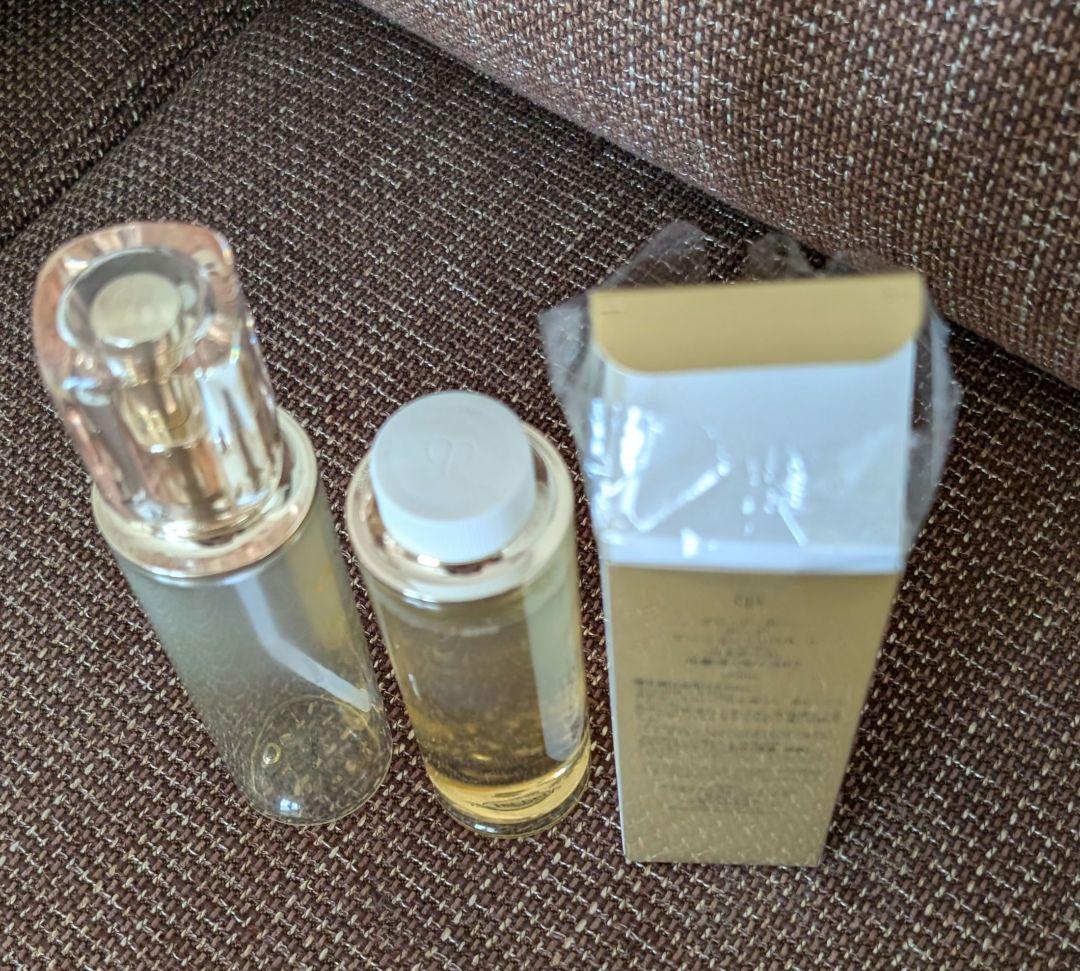 クレ・ド・ポー ボーテ ローションイドロＡ モイスト　本体空容器とレフィル