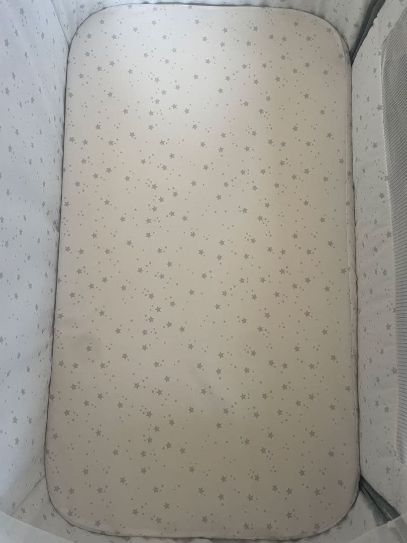 HZDMJ グレー ベビーベッド メッシュカバー付き