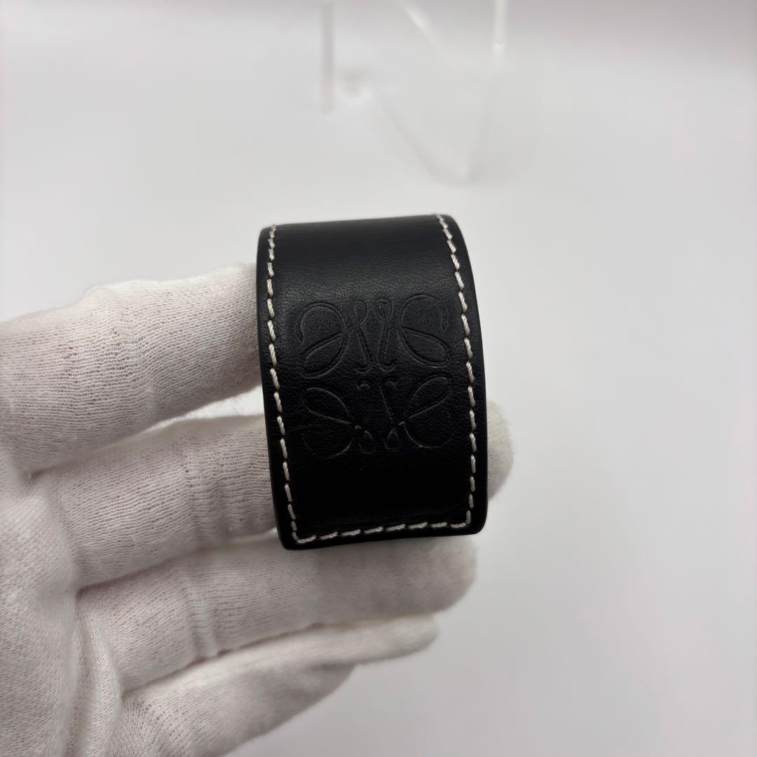LOEWE バングル　ブラック　アナグラム　スラップ　レザー　型押し　ロエベ
