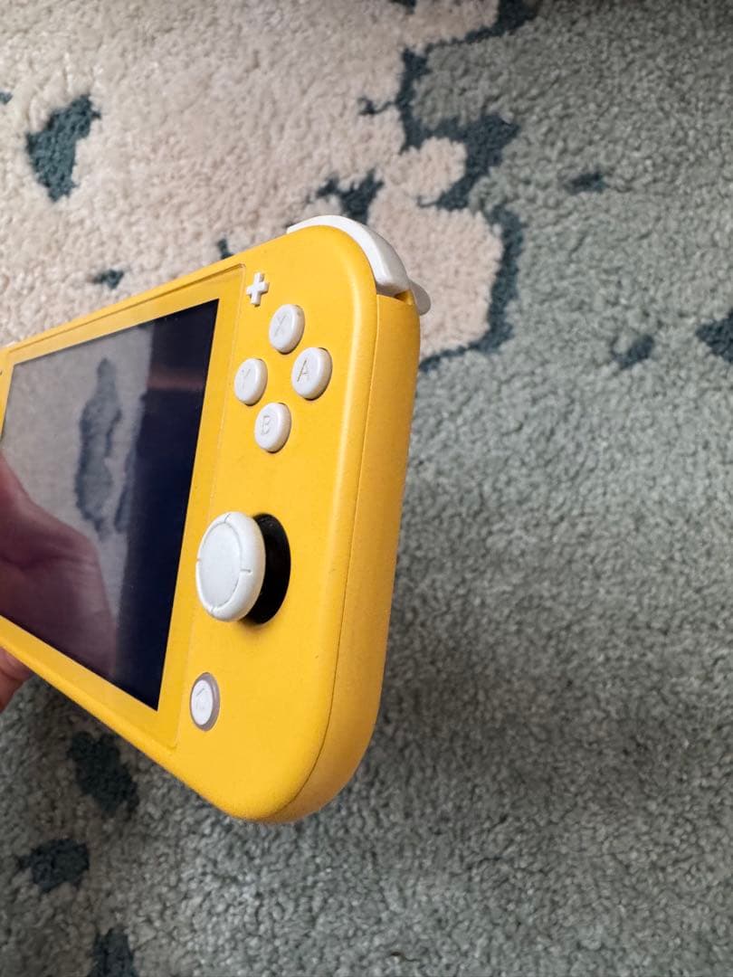 い*パ様 Nintendo Switch Lite イエロー