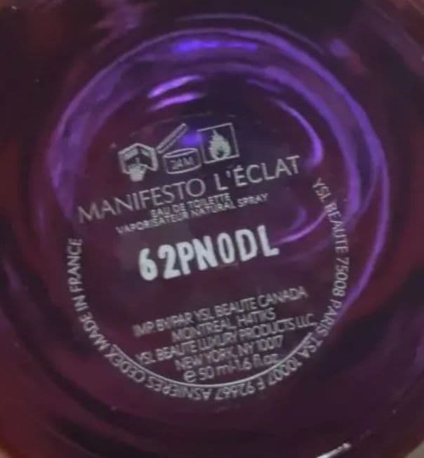 イヴ・サンローラン マニフェスト エクラ オーデトワレ 50ml