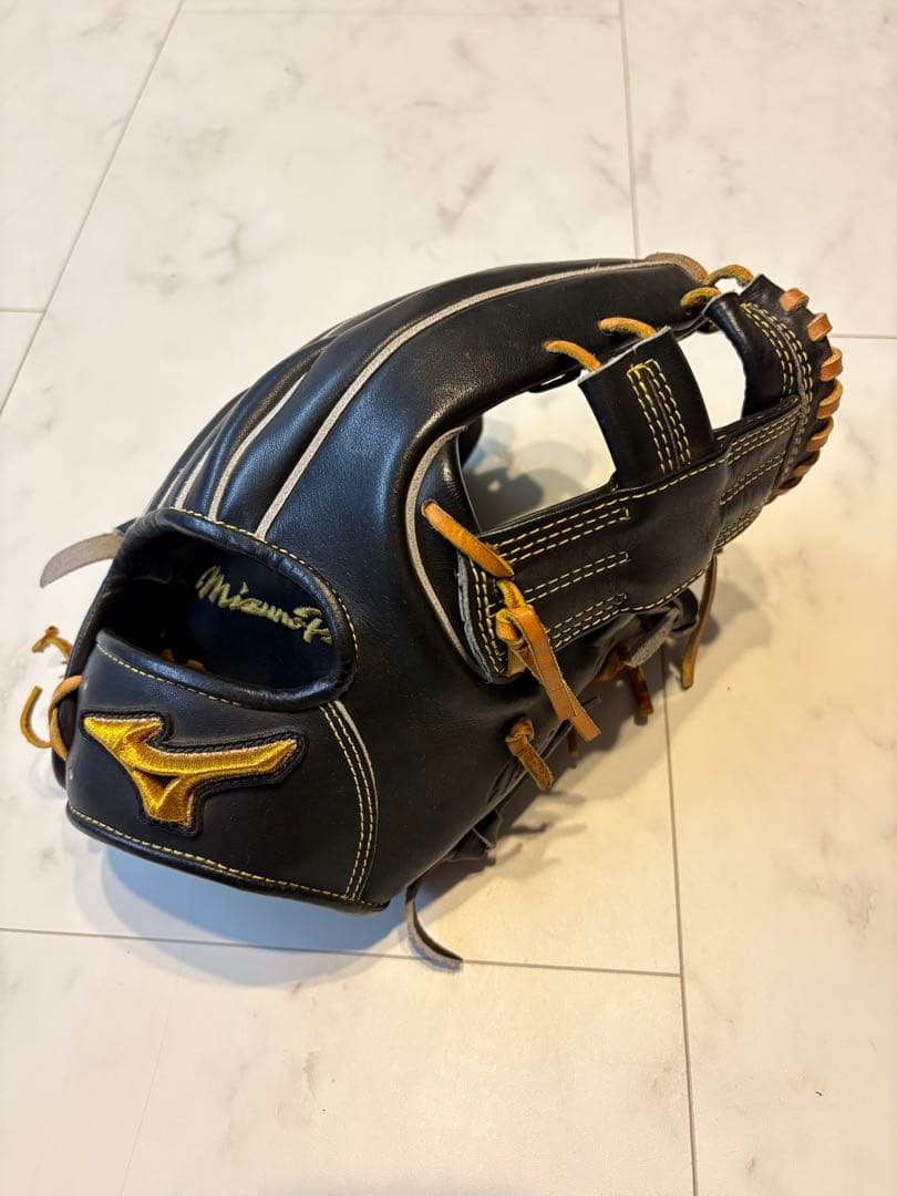 Mizuno Pro 硬式グローブ 黒/金