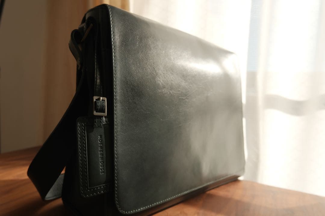 マザーハウス アンティークB5ショルダーバッグ