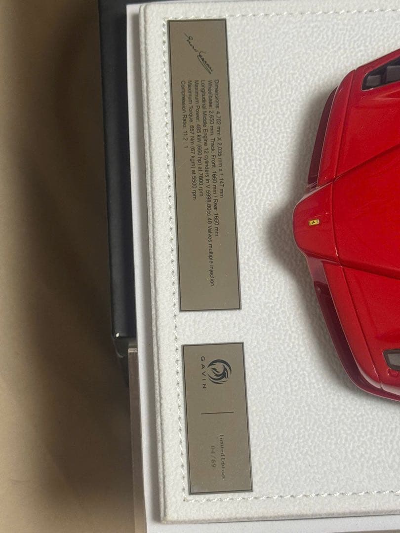 Ferrari Enzo 1:18 ミニカー