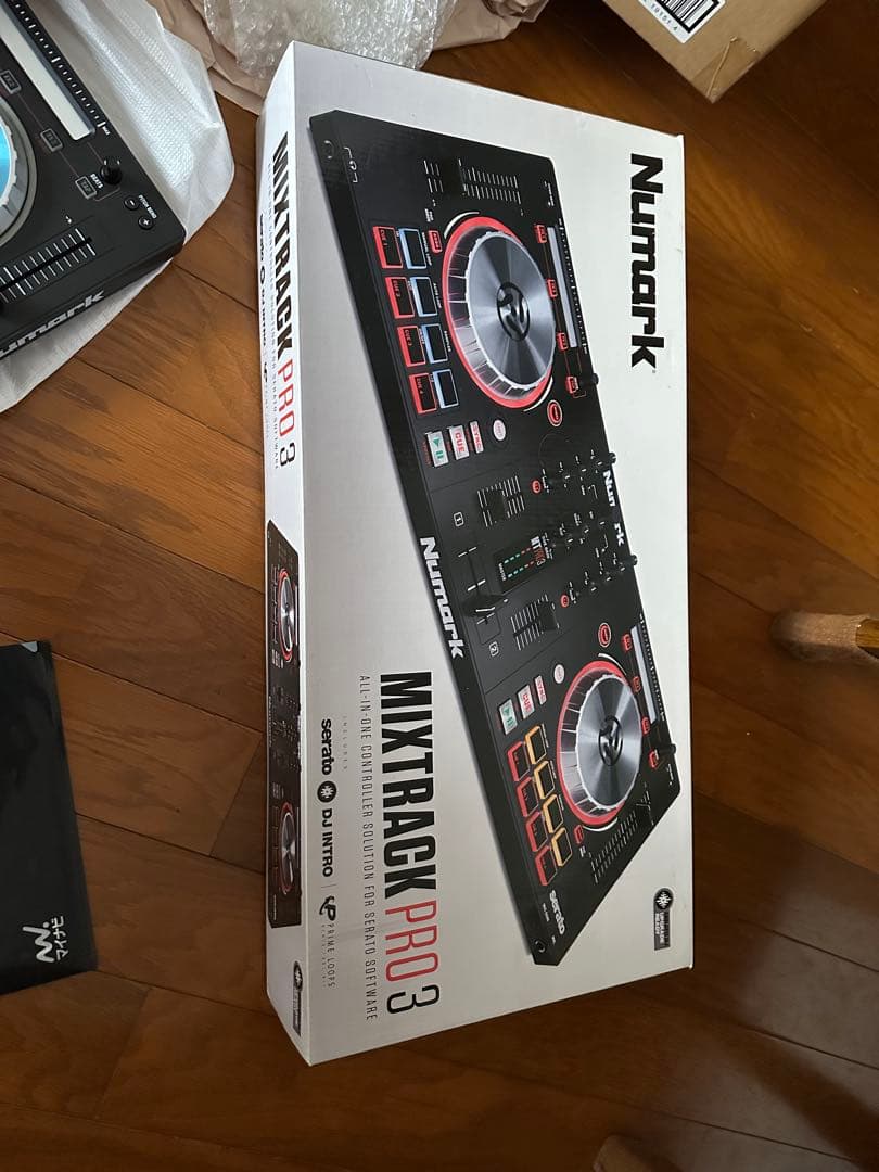 Numark Mixtrack Pro 3 DJコントローラー