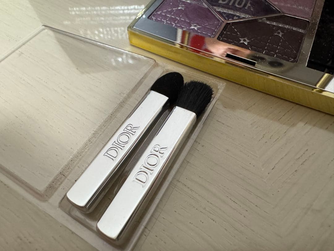 【中古】ディオール　2025 限定　アイシャドウ　912 プラムパレード