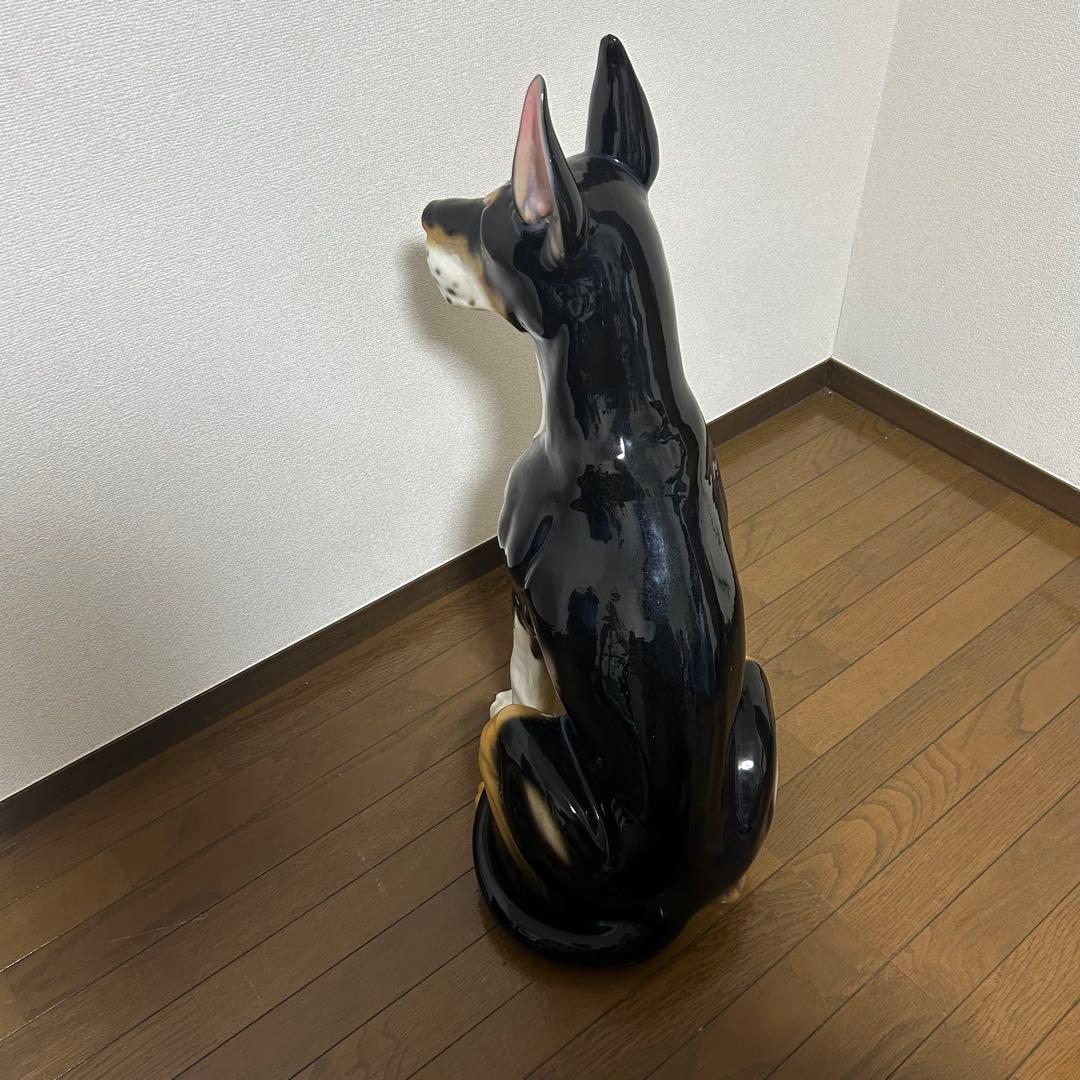 犬置物 ドッグ　ベルジアン ドーベルマン　オーナメント　オブジェ　陶器製品