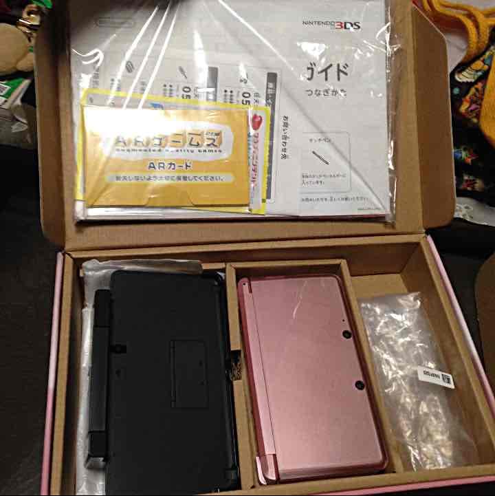 SALE中‼︎3DS本体(ピンク色) 中古品です。