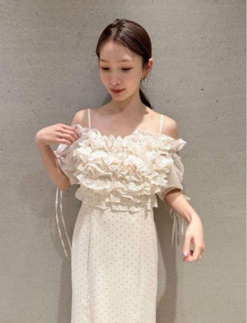 【美品】SNIDEL スナイデル ボリュームラッフルフリルプリントワンピース0