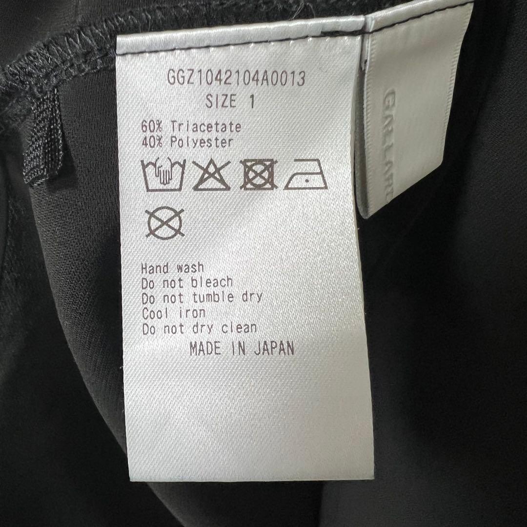 ガリャルダガランテ GALLARDAGALANTE　ラウンドブラウスTee 黒