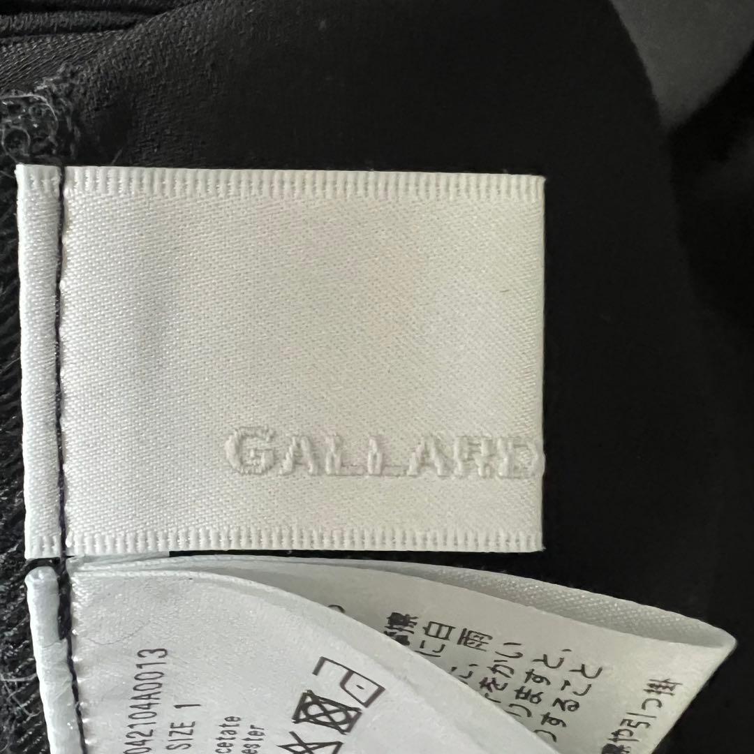 ガリャルダガランテ GALLARDAGALANTE　ラウンドブラウスTee 黒