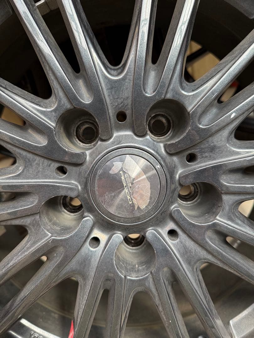 プリウスα バリ山 国産スタッドレス トーヨー205/60R16 お値引き可能◎