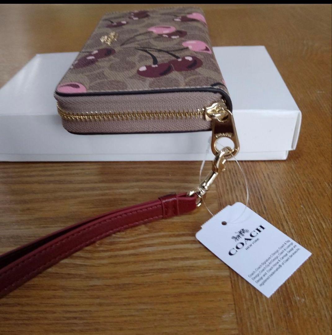 COACH 長財布　さくらんぼ　新品