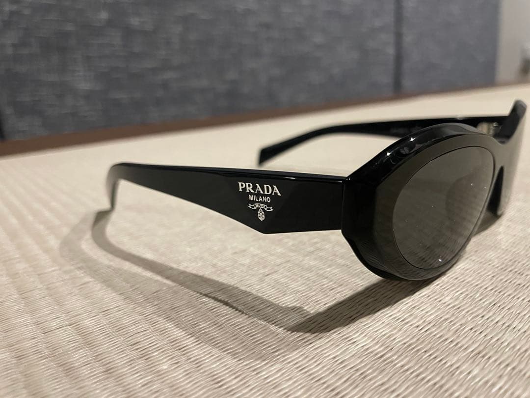 【美品】PRADA プラダ シンボルサングラス SPR 26Z レディース