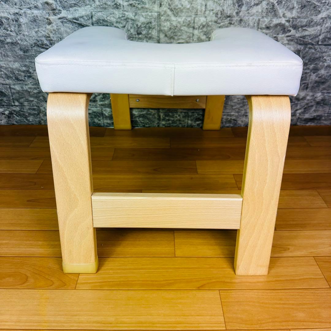 ヨガワークス　Feet Up ヨガ逆立ち椅子