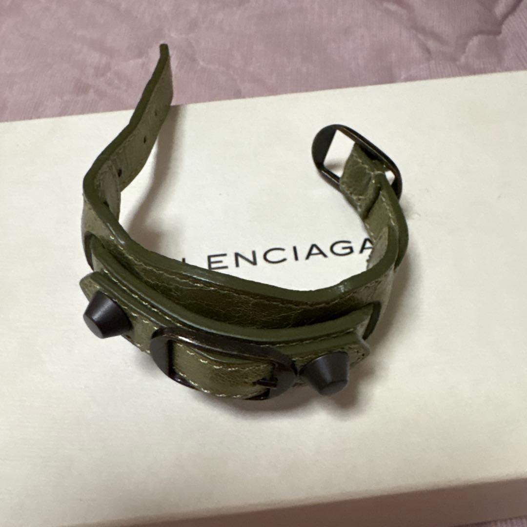 BALENCIAGA オリーブグリーン バングル