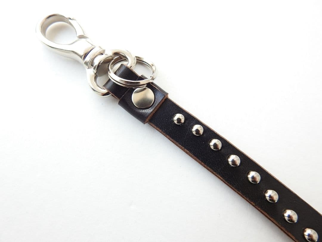 豪華！両面スタッズ！ホースバット茶芯レザーキーホルダーストラップ