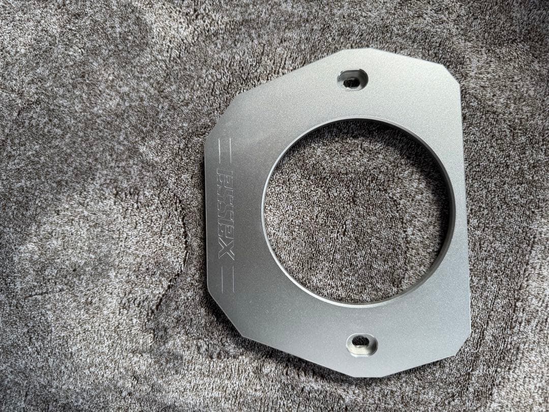 Essex ハイエース ビレットステアリングコラムカバー