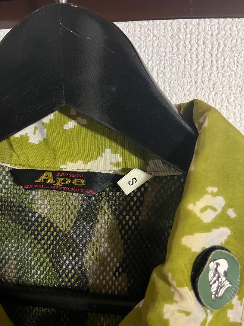 APE 迷彩柄 ナイロンジャケット Sサイズ