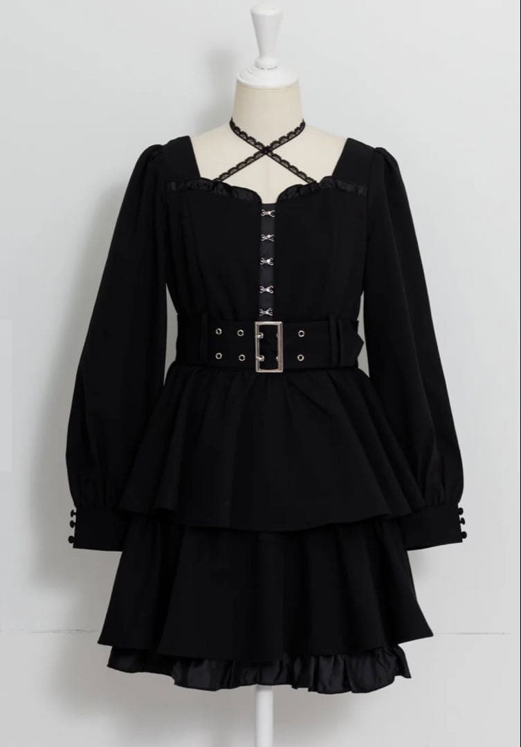 pium フロントホックティアードミニワンピース ブラック