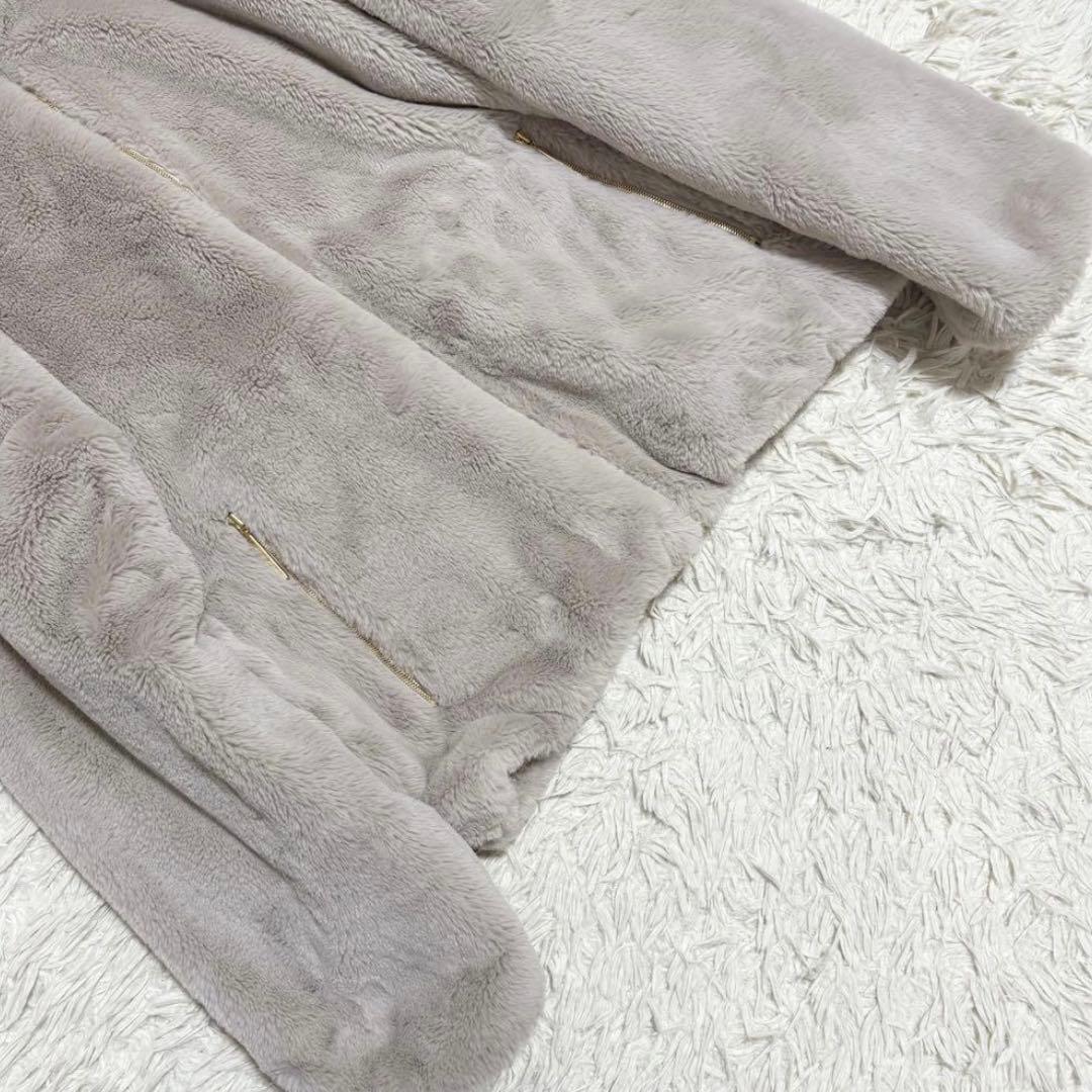 美品TATRAS BARBRA 01ファーコート ゴールド金具 ロゴ刻印