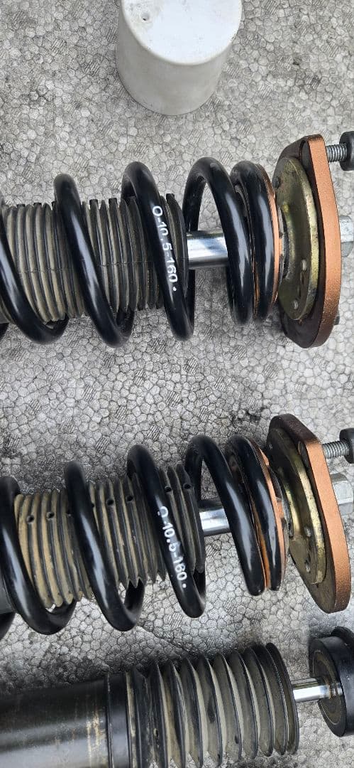 ラッシュRUSH車高調l575s.l175s.LA100S (美品)ダイハツ