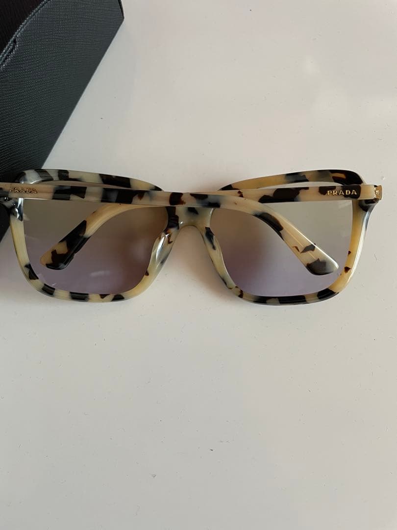 【最終価格】【新品】PRADA プラダ ベージュべっ甲フレームサングラス