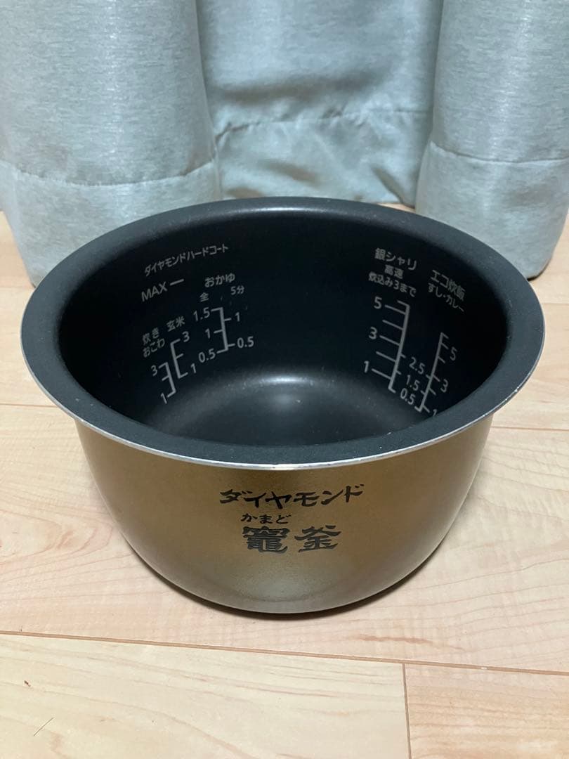 2022年製 Panasonic 炊飯器 おどり炊きSR-MPA101