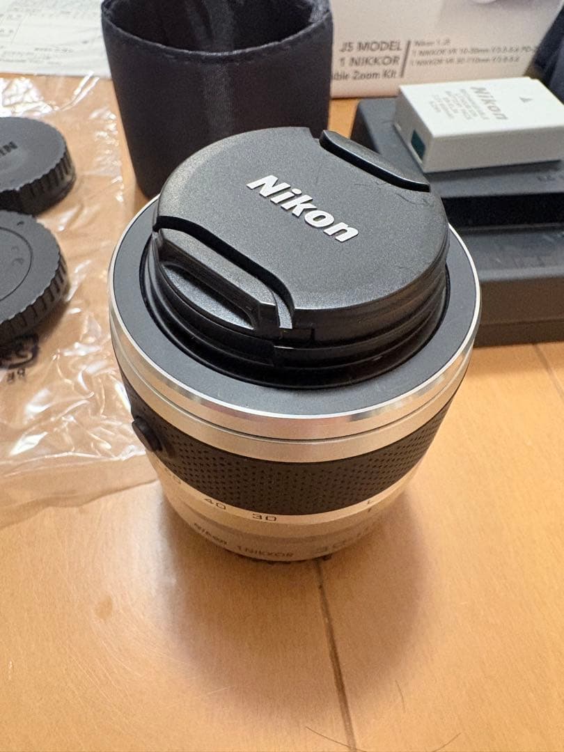 Nikon ミラーレス一眼 Nikon1 J5 ダブルレンズキット シルバー