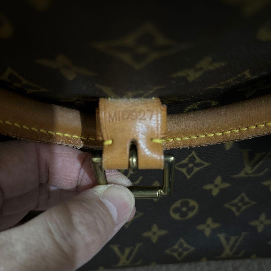 LOUIS VUITTON リヴォリ　ビジネスバッグ　ショルダーバッグ　廃盤